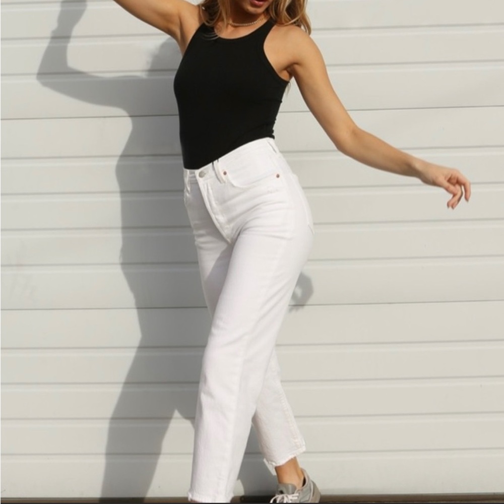 Levi’s White Mom Jean
